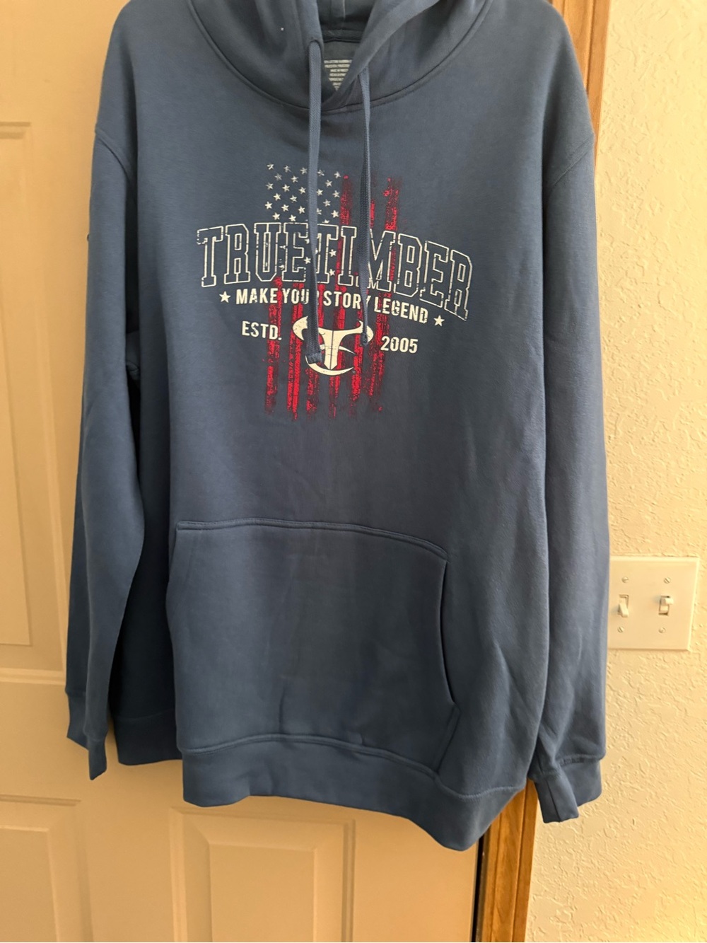 TrueTimber Men's Blue Graphic Pullover Hoodie